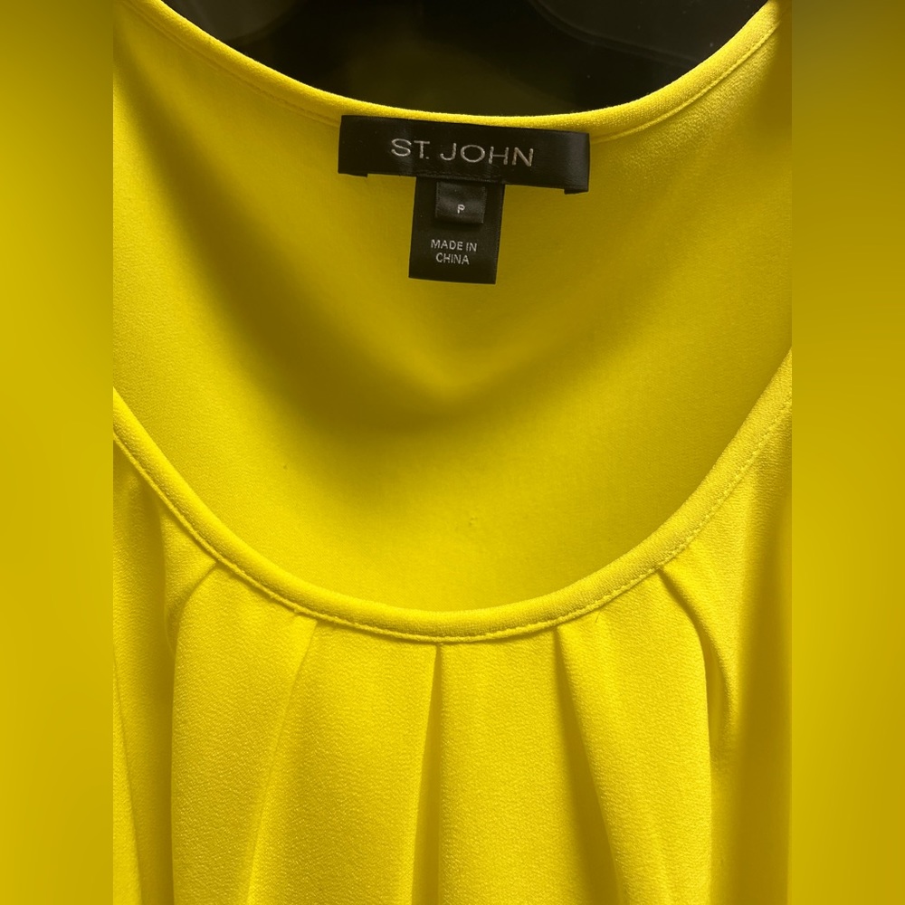 Women Bright Yellow St. John Short Sleeve Silk Top Size P